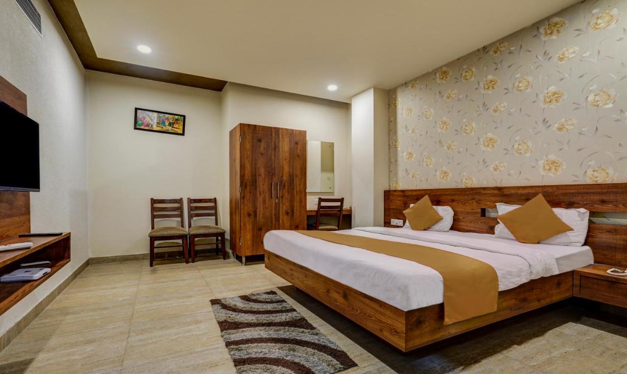 Hotel Gilco Green Jalandhar Dış mekan fotoğraf